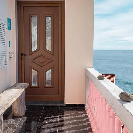 فندق مبيت وإفطار Cecilia's House *