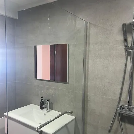 فندق مبيت وإفطار Cecilia's House *